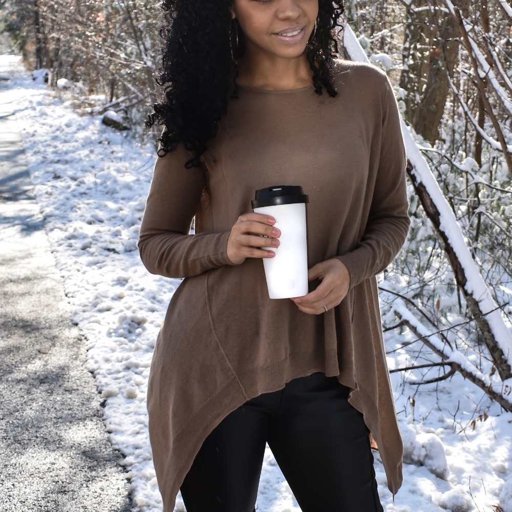 ASYMMETRIC HEM SWEATER in Mocha